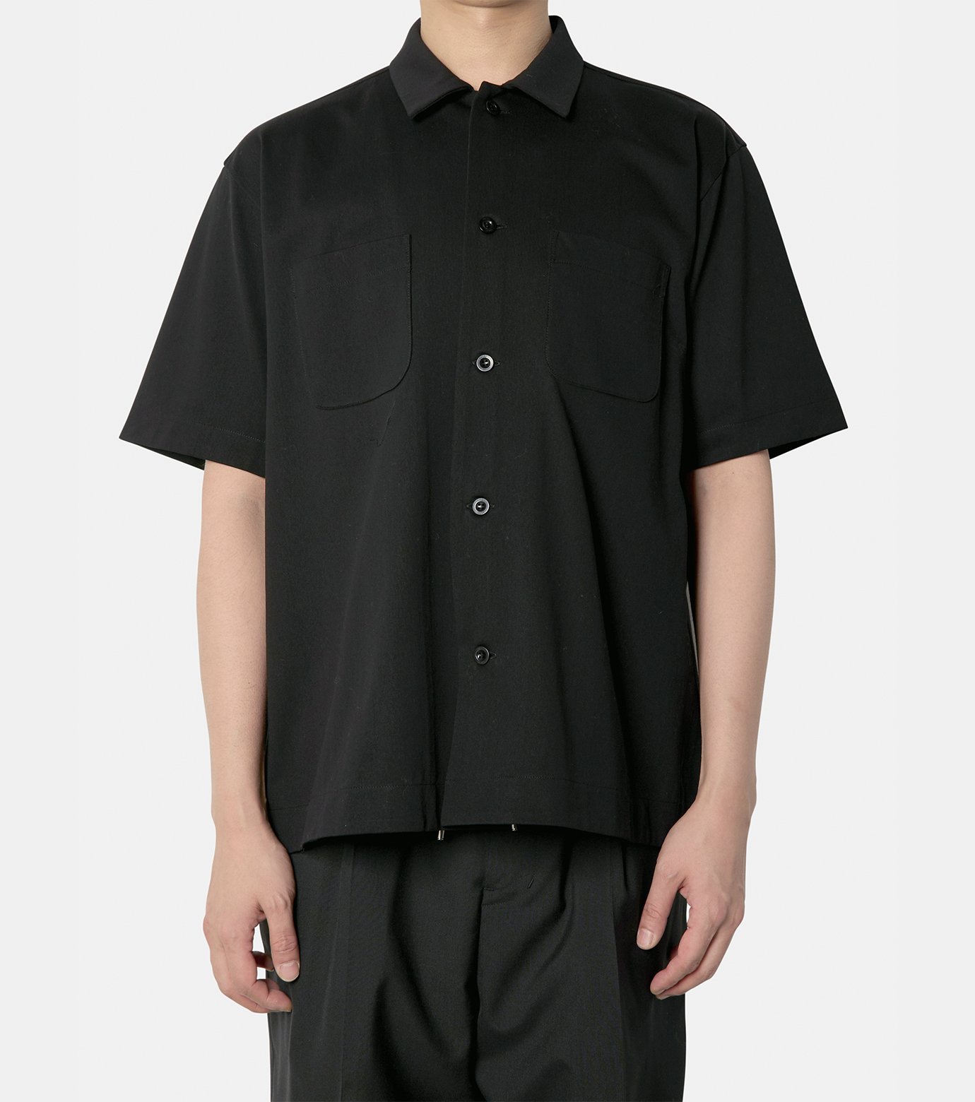 絶対欲しい！sacai ロゴ入り★花柄 刺しゅう 半袖 スーツシャツ sacai 【美品】 / サカイ | 2024SS Floral Embroidered Patch