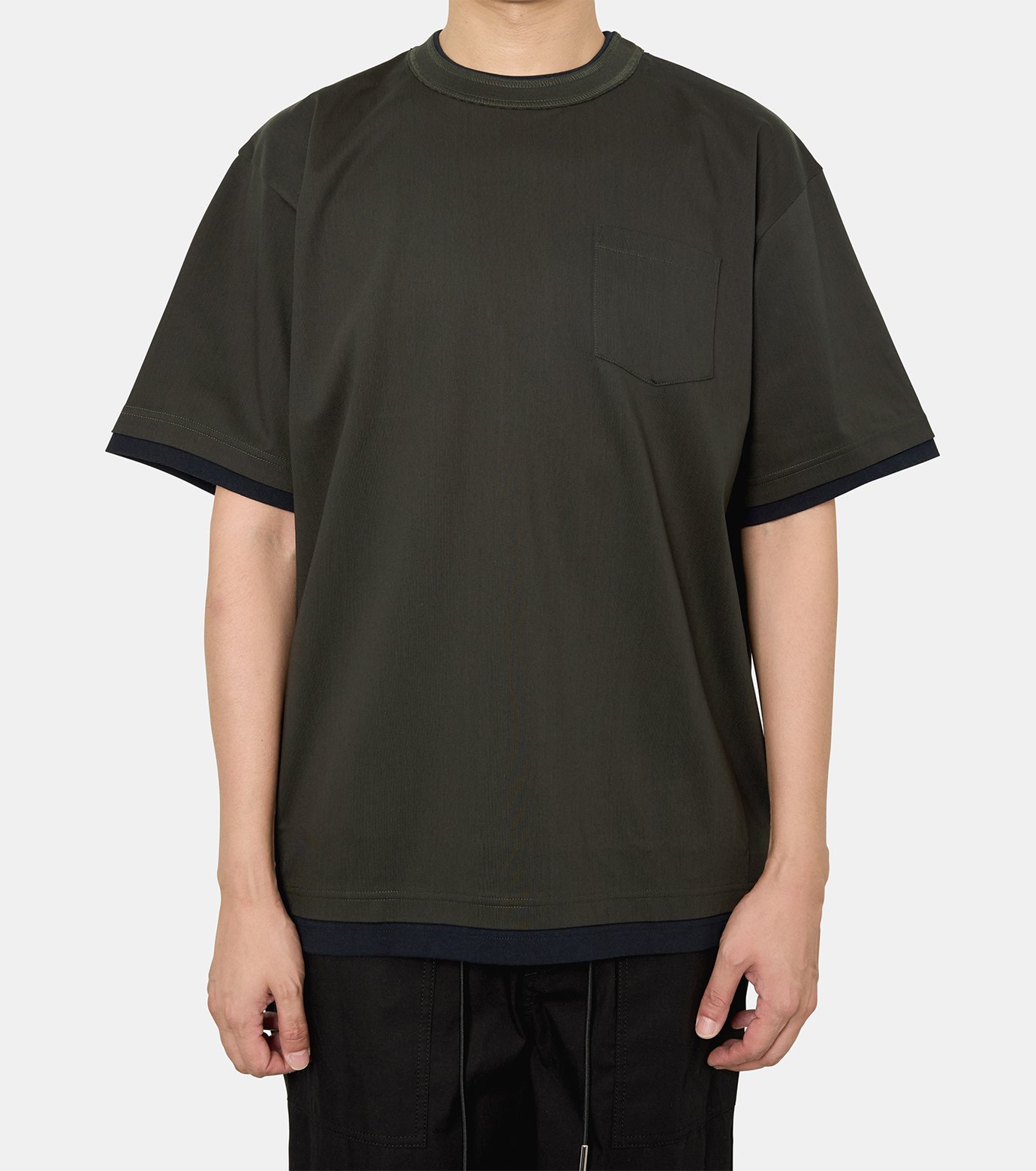 【極美品】サカイ sacai Tシャツ トップス カットソー 黒 カーキ 極美品】サカイ sacai Tシャツ トップス カットソー 黒 カーキ 楽天