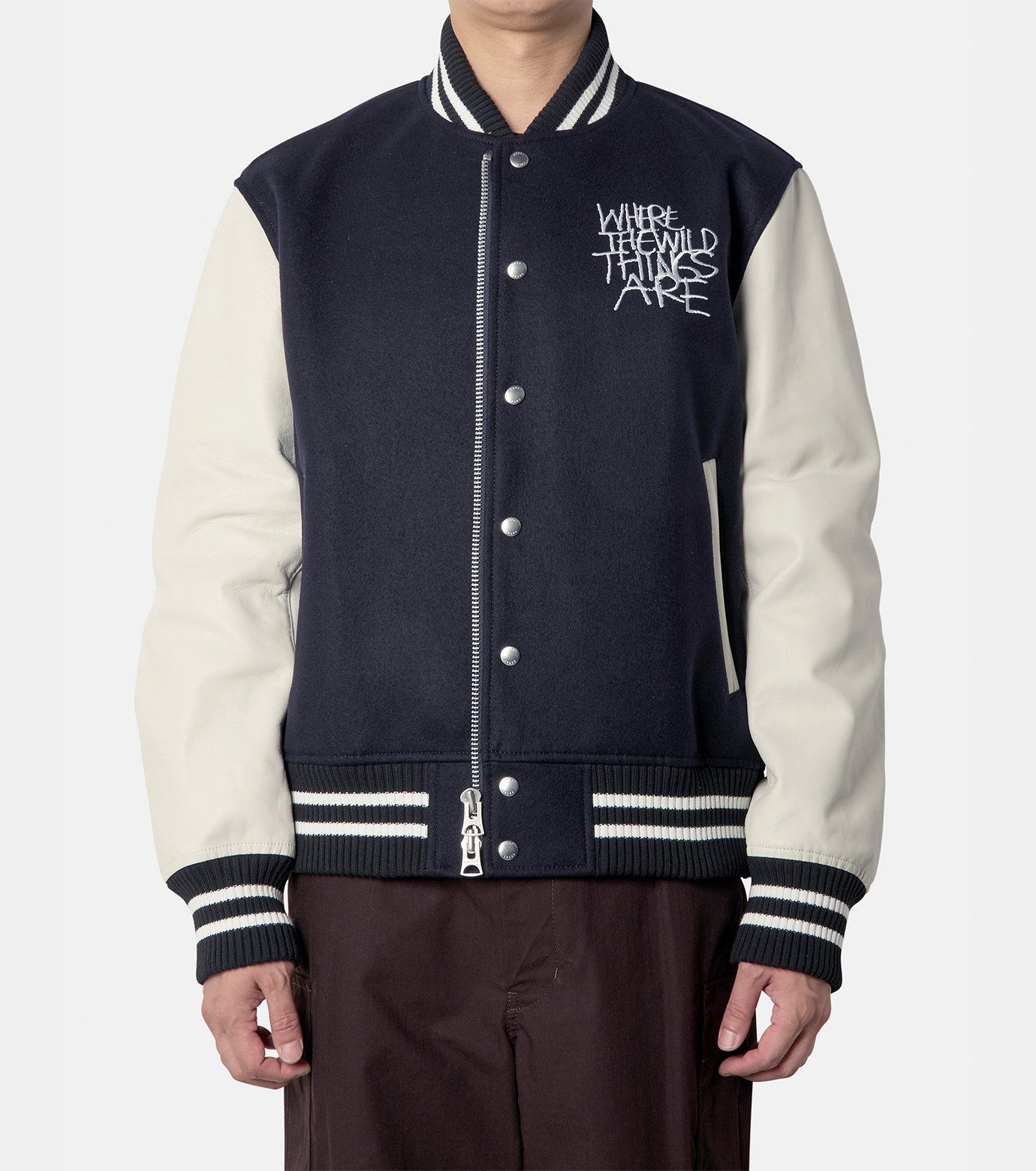 希少【sacai/サカイ】WHERE THE WILD THINGS AREロゴ ブルゾン サカイ - sacai | WHERE THE WILD THINGS ARE | RESTIR リステア