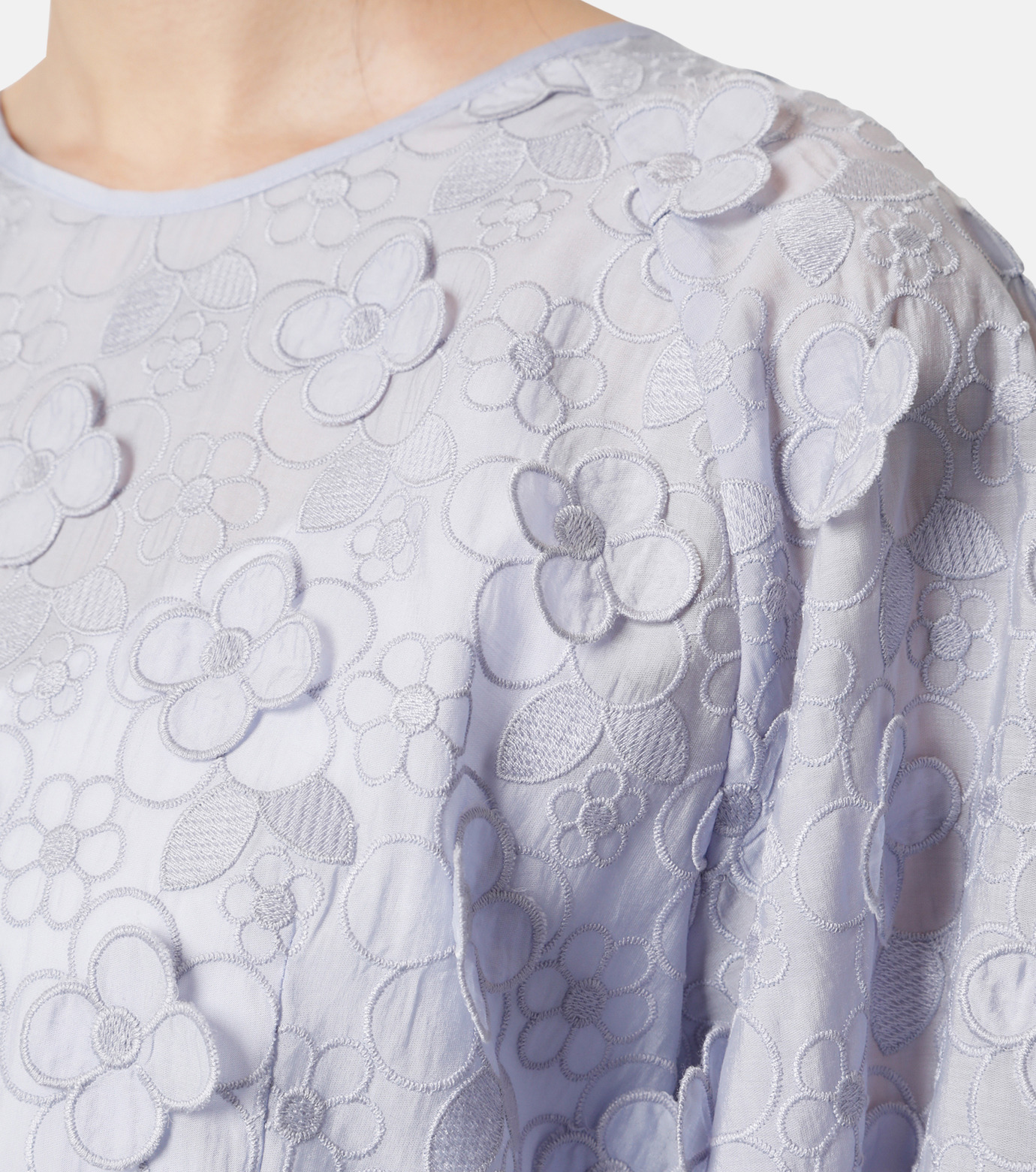ル シェル ブルー - LE CIEL BLEU | 3D Embroidered Blouse