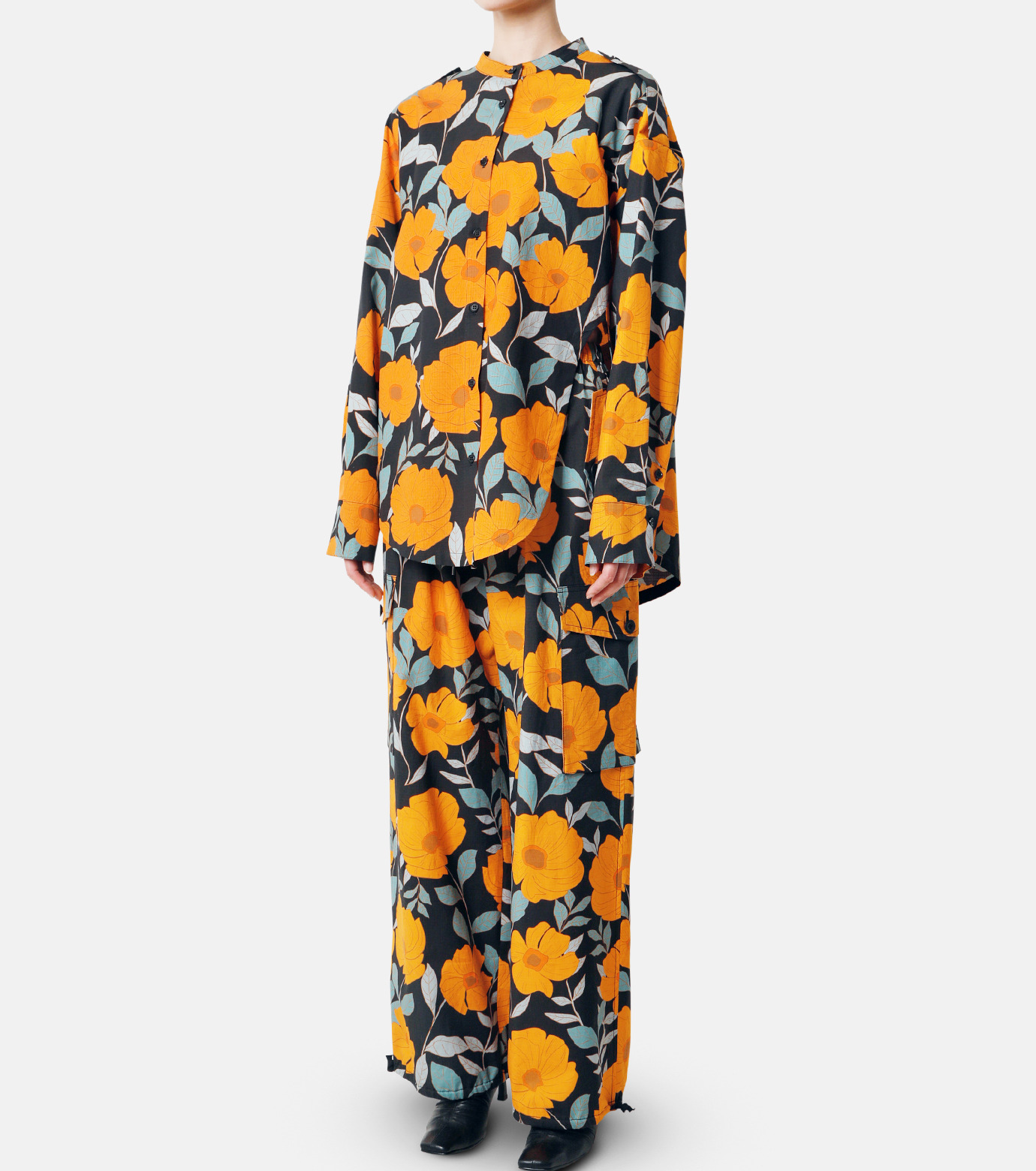 ル シェル ブルー - LE CIEL BLEU | Big Flower Print Cargo | RESTIR