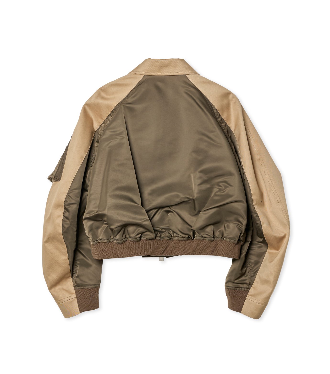 定価7.9万新品sacai Nylon Blouson Size 3 beige 定価7.9万新品sacai Nylon Blouson Size 3 beige - メルカリ