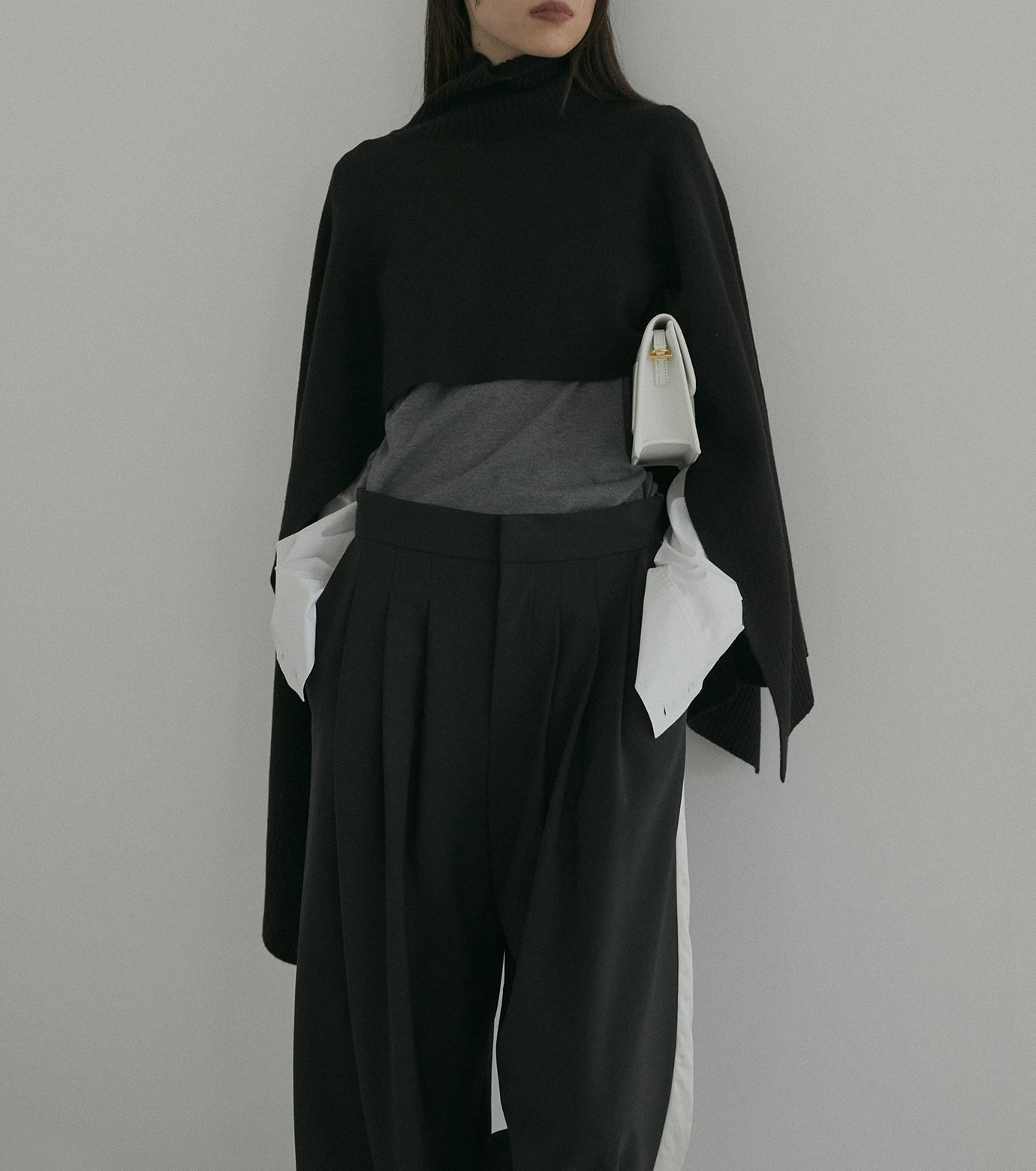 ◆ルシェルブルーLE CIEL BLEUニューケーブルニット ウェーブローゲージ セール】ダブルフェイスニットケープ / Doubl Face Knit Cape