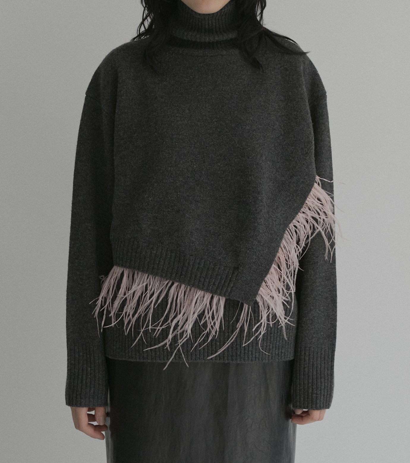 LE CIEL BLEU ルシェルブルー　ループヤーンニットストール　美品　完売 ル シェル ブルー - LE CIEL BLEU | Feather Knit Top-Charcoal