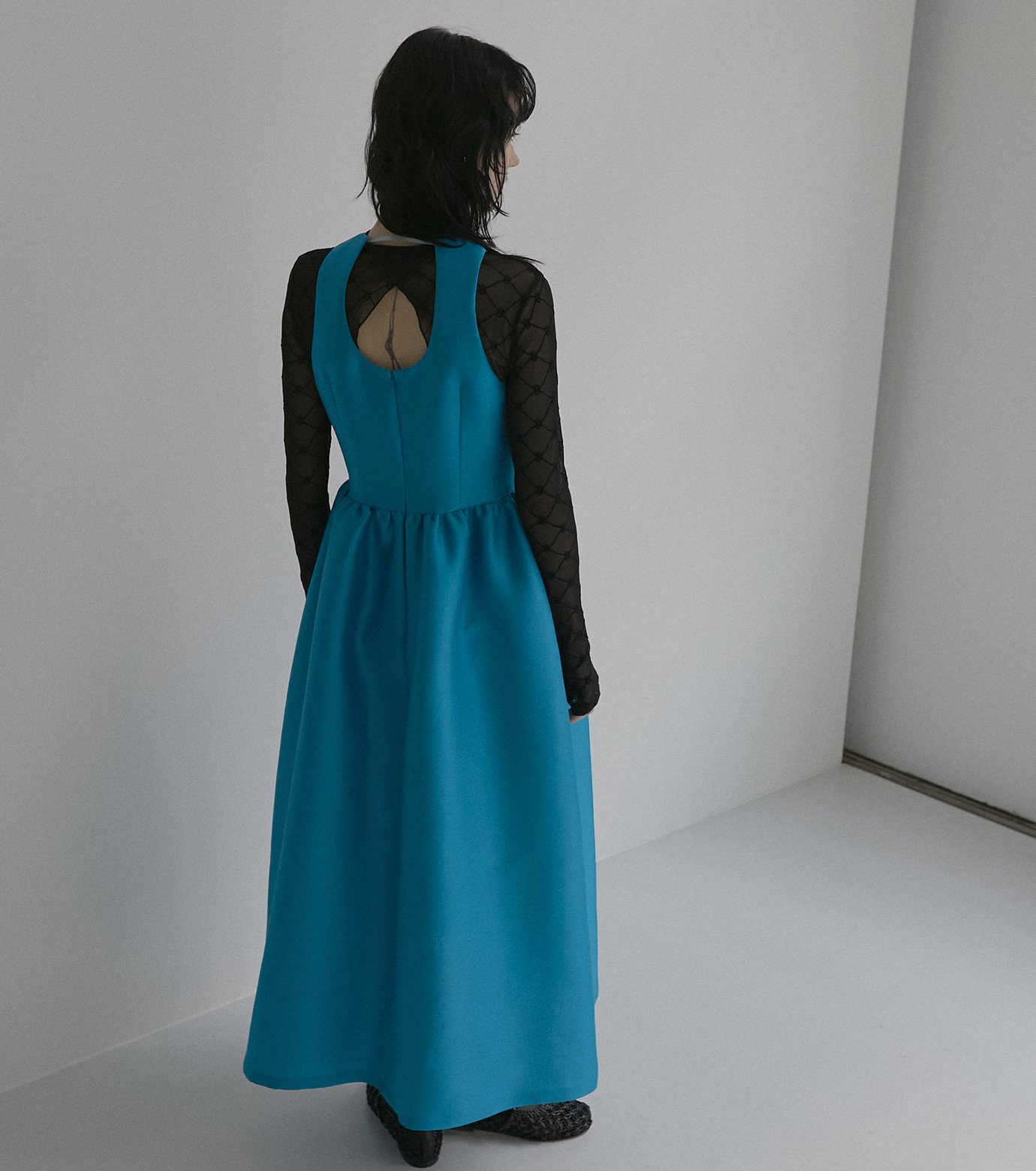 LE CIEL BLEU❤️コントラステッチプランジネックドレス ルシェル  