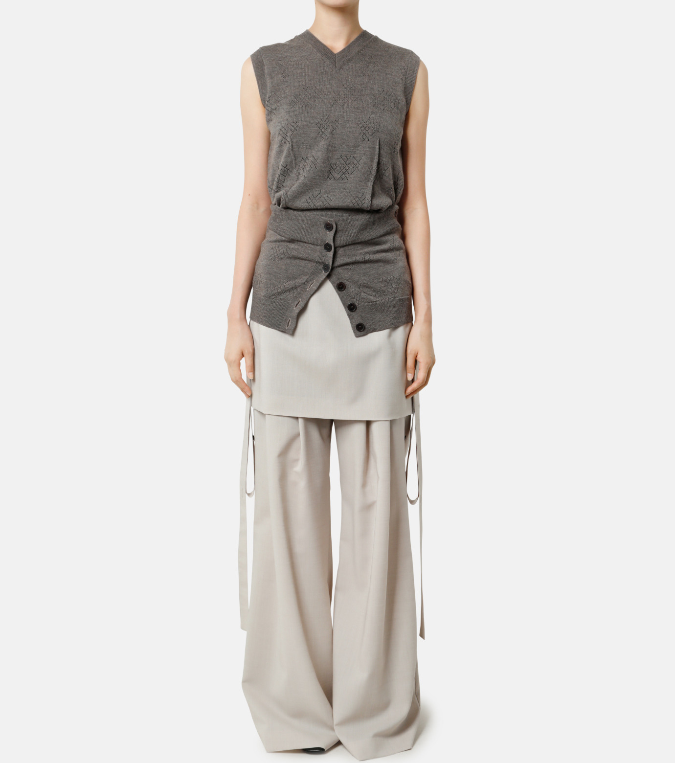 アイレネ - IRENE | Eyelet High Gauge V Knit-Brown-36の通販