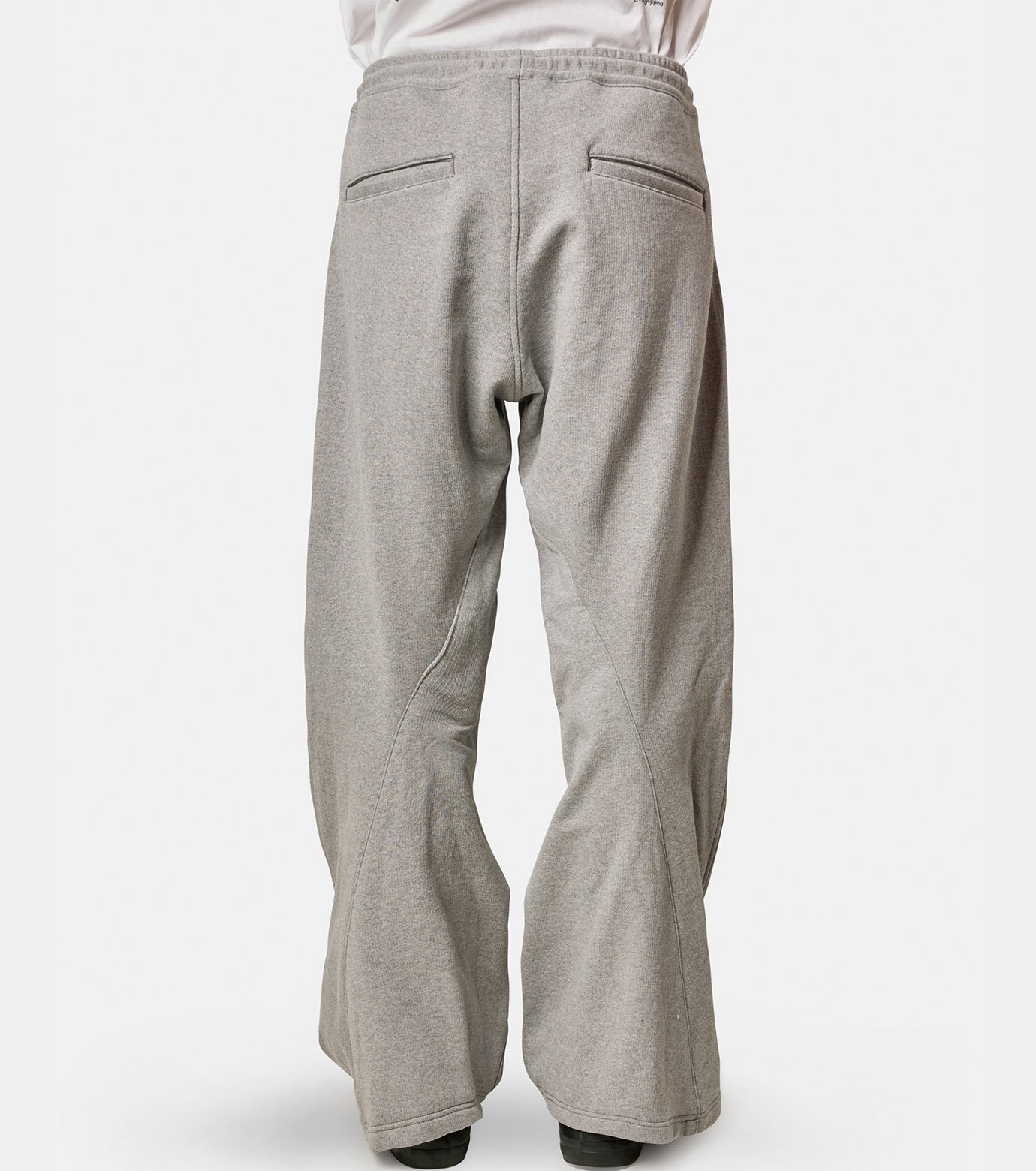 コッキ - KHOKI | 3D Cutting Sweat Pants-Gray-1の通販 | RESTIR リステア