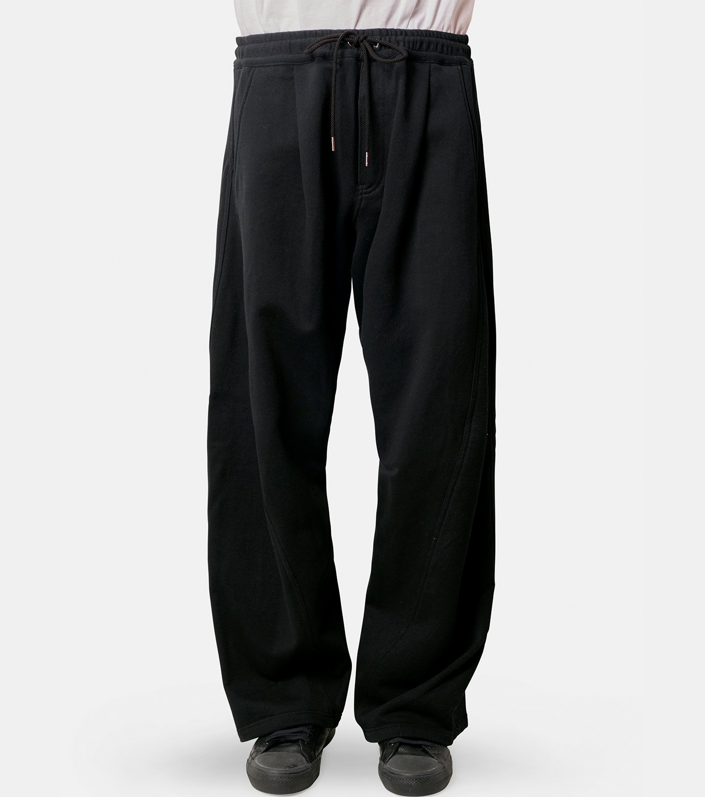 コッキ - KHOKI | 3D Cutting Sweat Pants-Black-1の通販 | RESTIR 