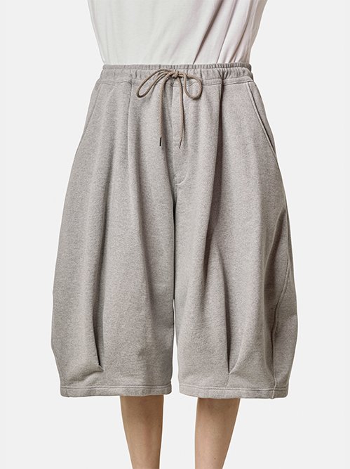 コッキ - KHOKI | Pleated Balloon Sweat Shorts-Gray-1の通販