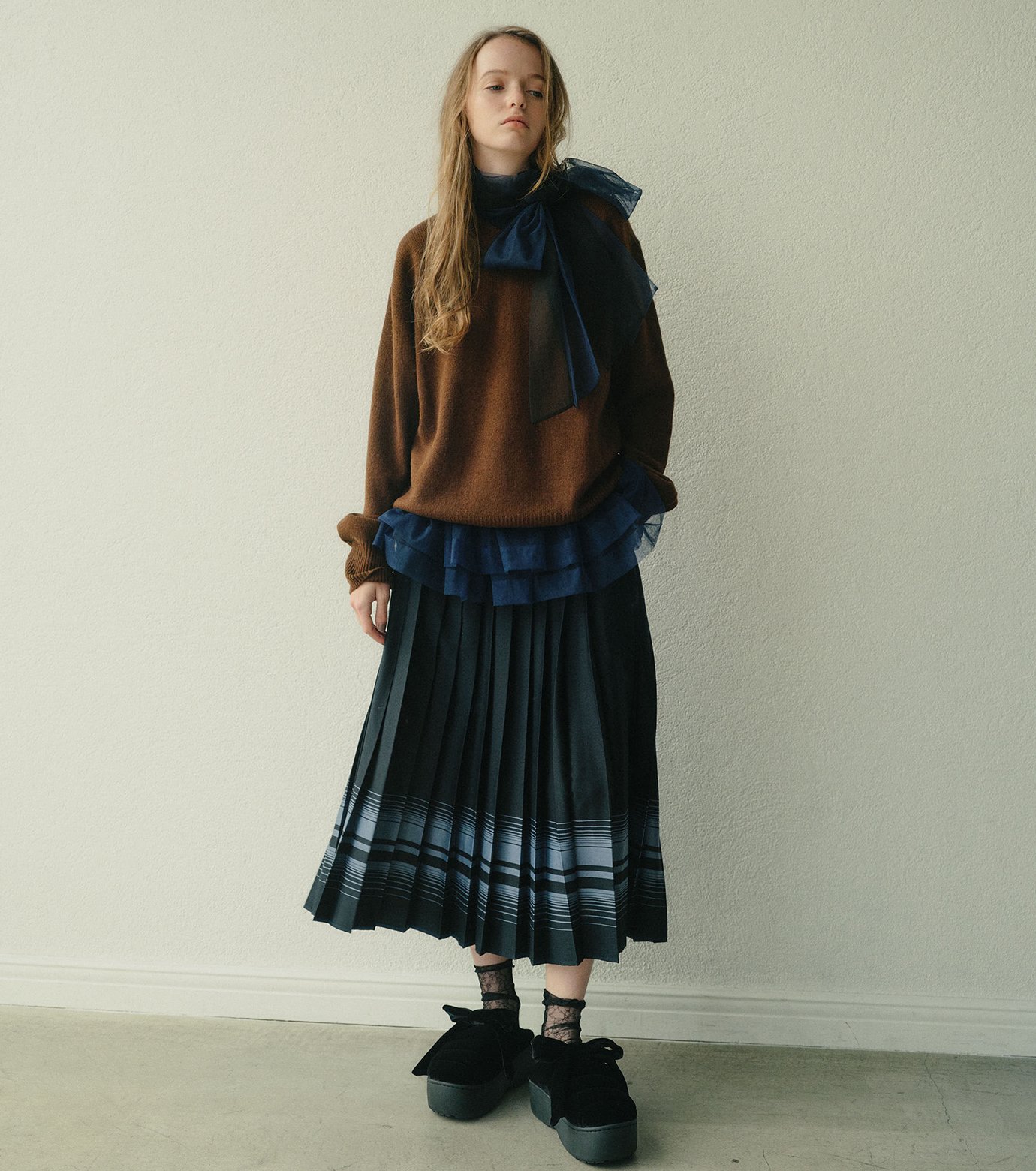 ル シェル ブルー - LE CIEL BLEU | V-Neck Knit | RESTIR リステア