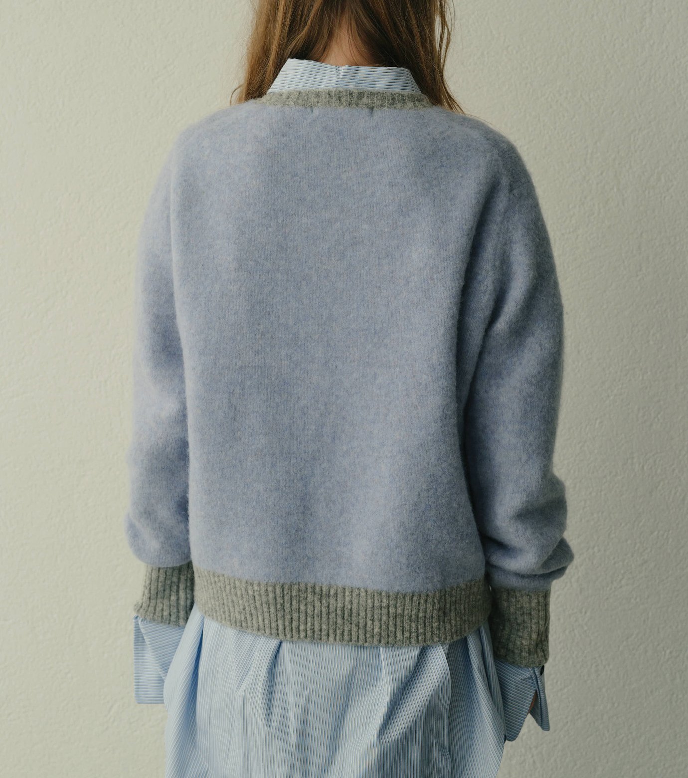 ル シェル ブルー - LE CIEL BLEU | Color-Contrast Roundneck