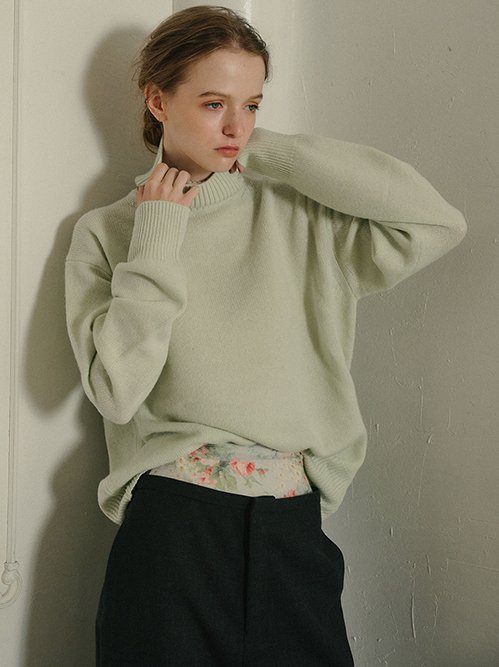 Turtle-Neck Knit Pullover