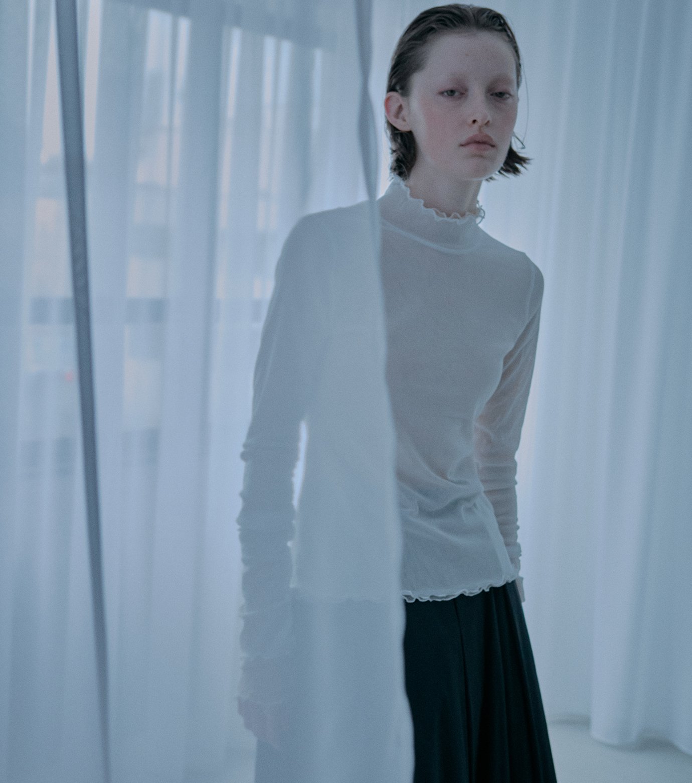 ル シェル ブルー - LE CIEL BLEU | Fitted High-neck Tulle