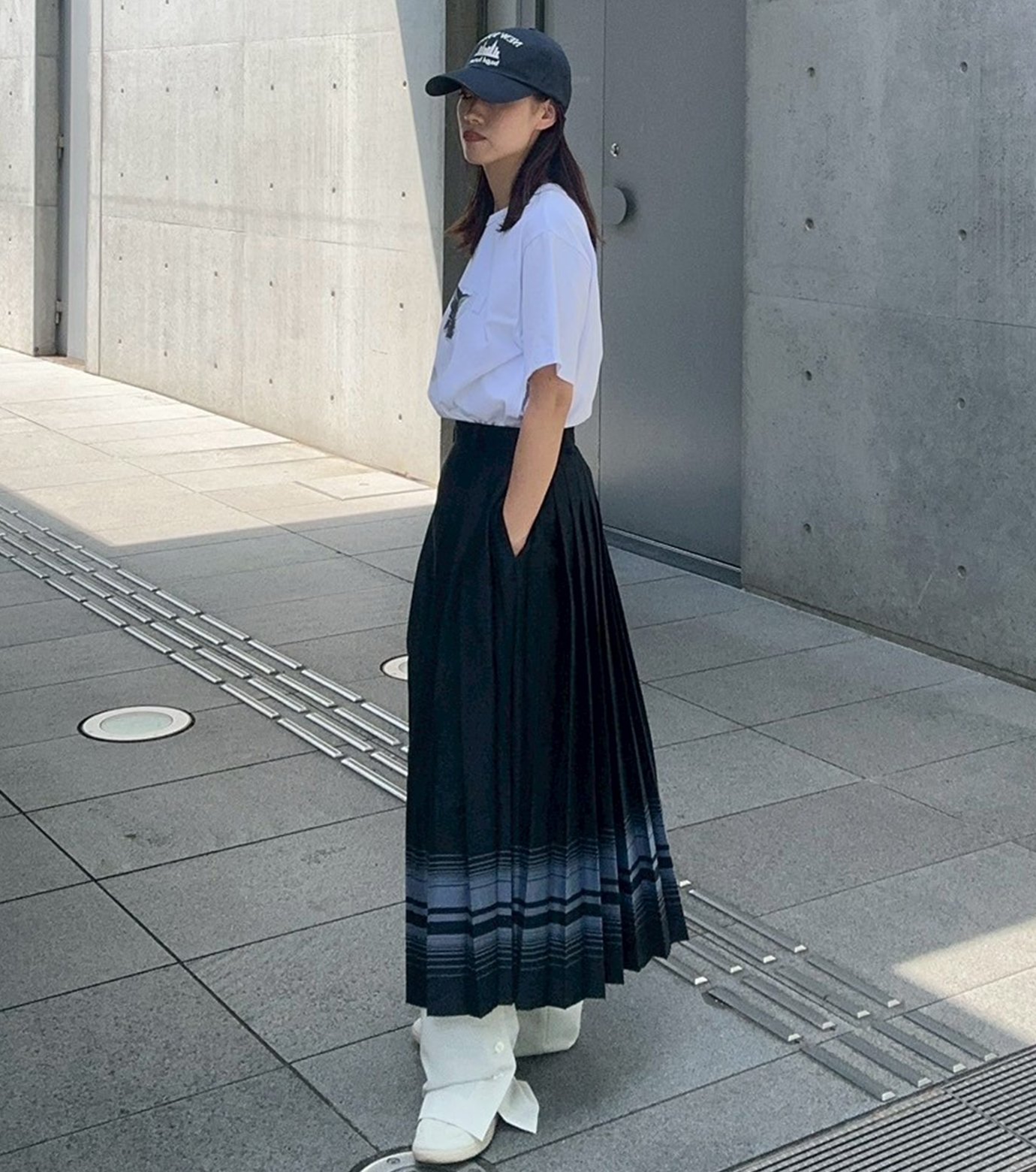 ル シェル ブルー - LE CIEL BLEU | Pleated Skirt w/Multi-Striped