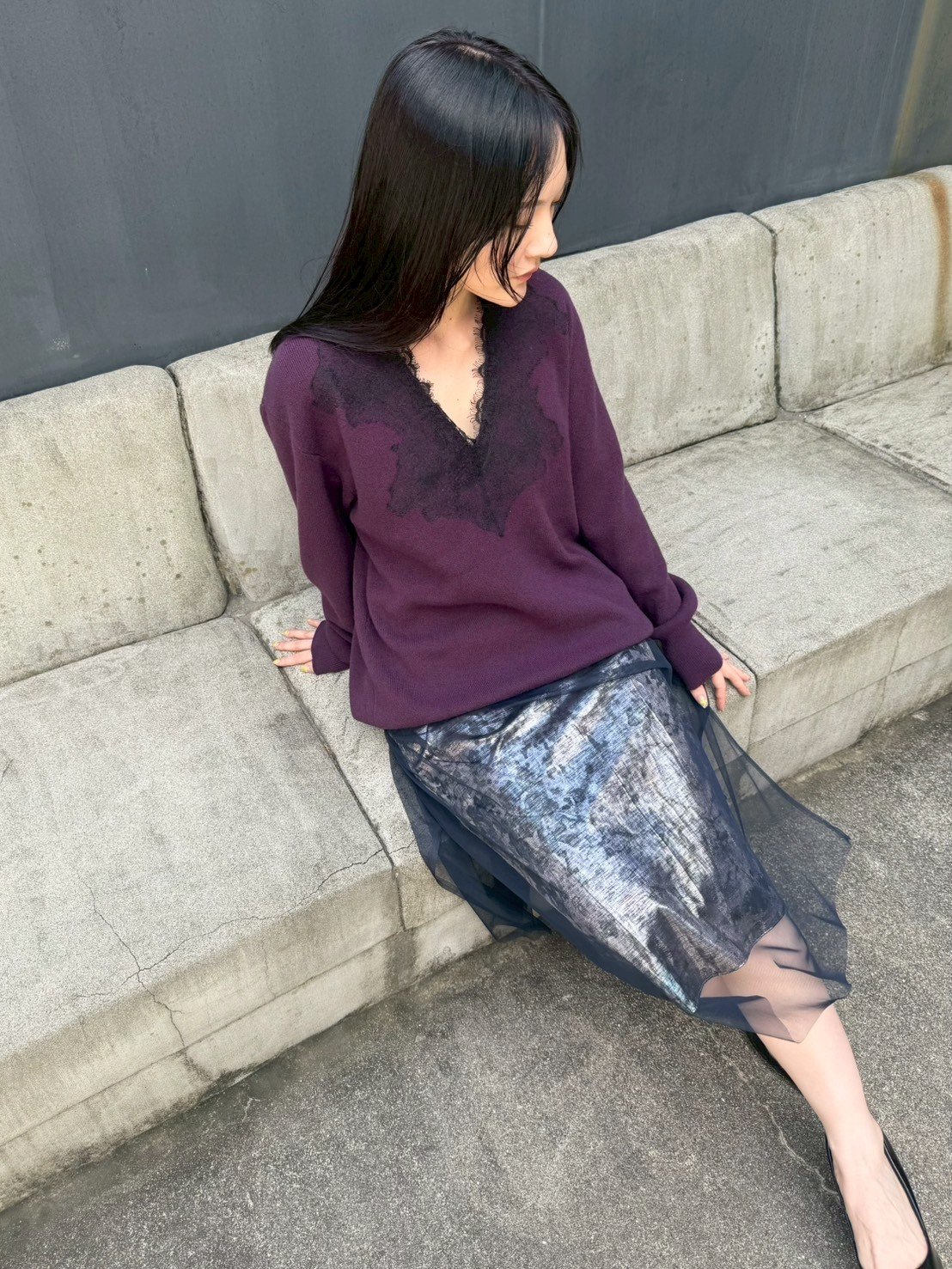 アイレネ - IRENENNE | Vneck Knit w/Needle-Punched | RESTIR