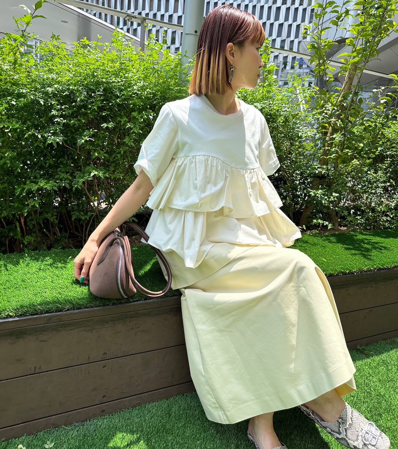 完売アイテム！LE CIEL BLEU ラッフルスリーブウール ブルゾン フリル ル シェル ブルー - LE CIEL BLEU | Short Ruffle Cut Tops-Off