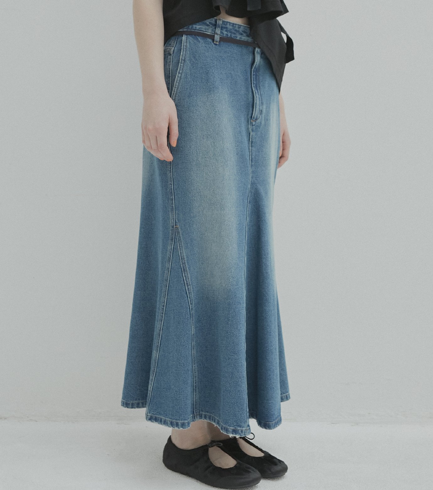 LE CIEL BLEU - ルシェルブルー   セット　ニット　タイト　デニムスカート ル シェル ブルー - LE CIEL BLEU | Flared Denim Skirt-Blue-36