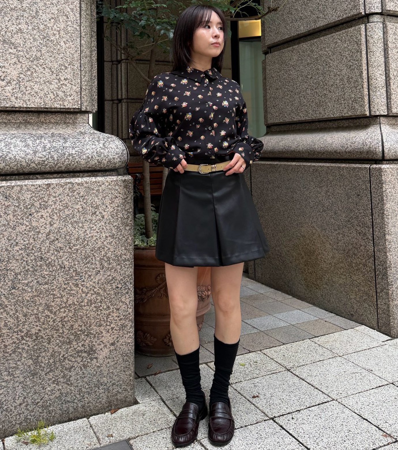 ル シェル ブルー - LE CIEL BLEU | Faux Leather Tucked | RESTIR