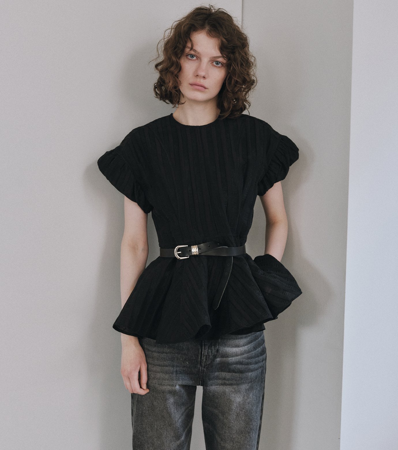 LE CIEL BLEU Frill Detail Jersey Topブラック ル シェル ブルー - LE CIEL BLEU | Jacquard Peplum | RESTIR リステア