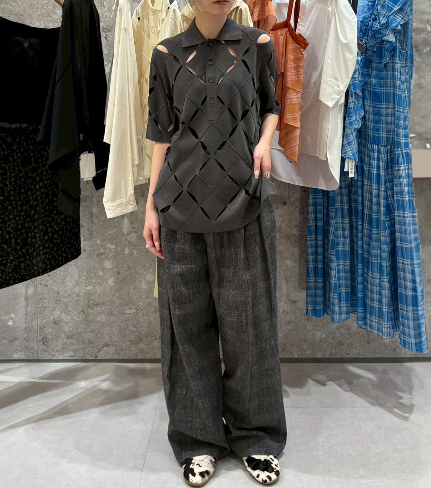 アイレネ - IRENENNE | Argyle Cut-Out Polo Knit-Charcoal | RESTIR