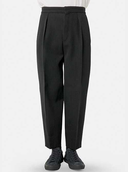 ✴︎極美品✴︎Zegna ゼニア フォロー割 ブラック ソリッド ナロータイ メンズ ネクタイ＆ボウタイ | ZEGNA JP