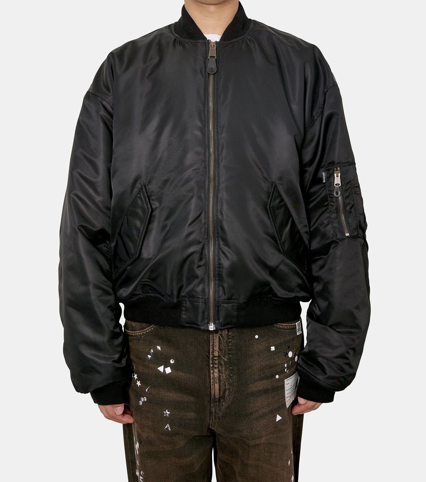 バレンシアガ - BALENCIAGA | Standard Bomber-Black-Lの通販 | RESTIR