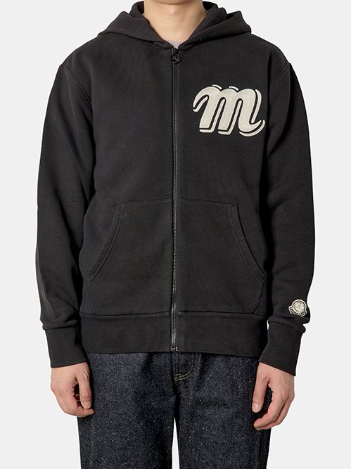MONCLER X MERCEDES-BENZ BY NIGO パーカー Moncler x Mercedes-Benz by NIGO Collection Debuts in NYC