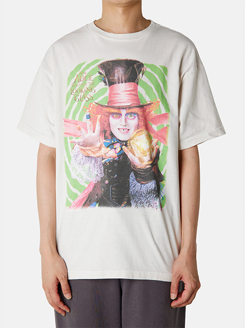 【国内買付】SAINT Mxxxxxx DSNY_SS TEE/MAD HATTER Tシャツ s-l400.jpg