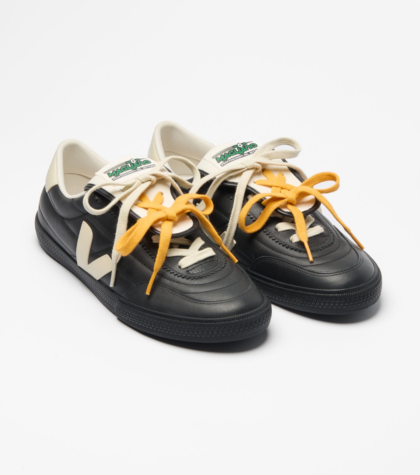 ヴェジャ x マリアーノ - VEJA x MAGLIANO | PANENKA VEJA X | RESTIR