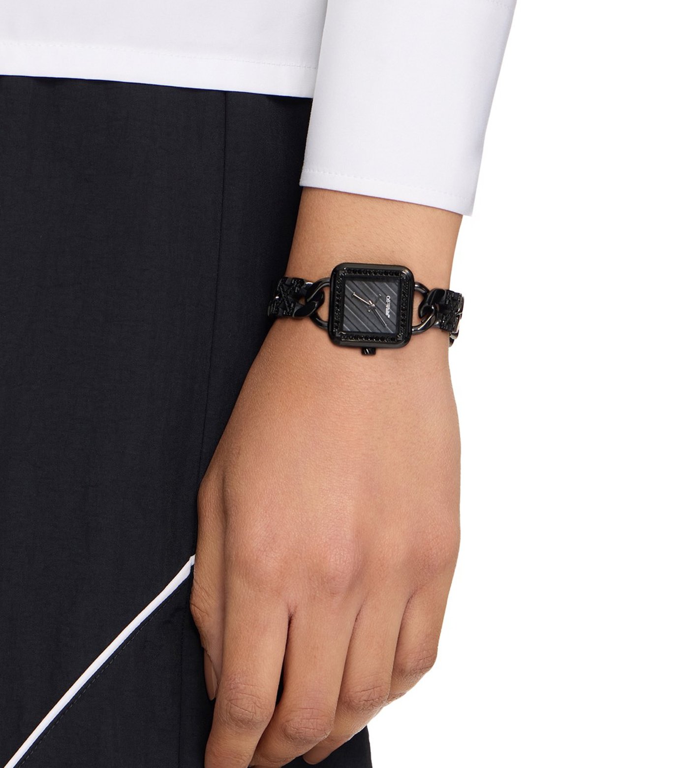 オフ ホワイト - Off-White | STREET BLING-Black-Fの通販 | RESTIR 