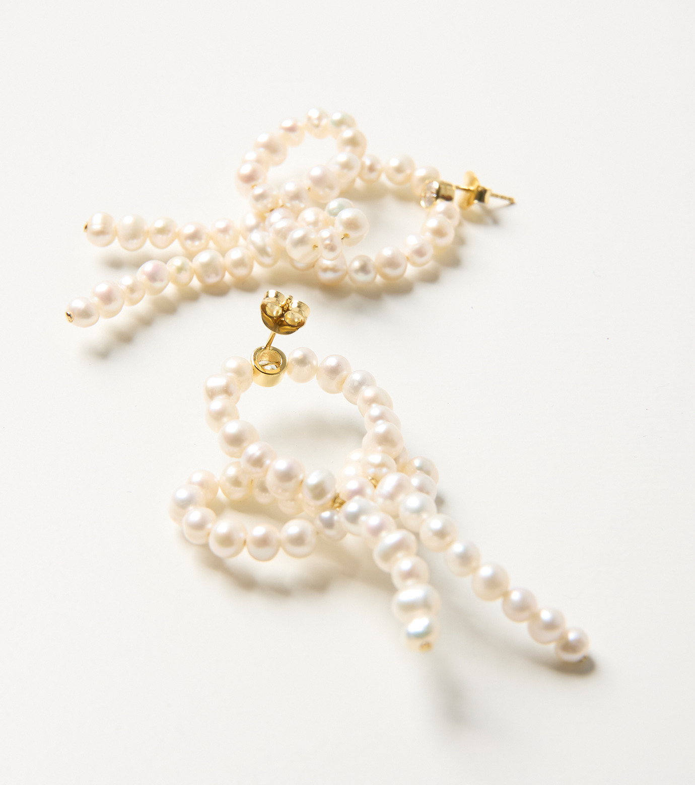 コンプリーテッドワークス - Completedworks | Loop-the-Loop Earrings  