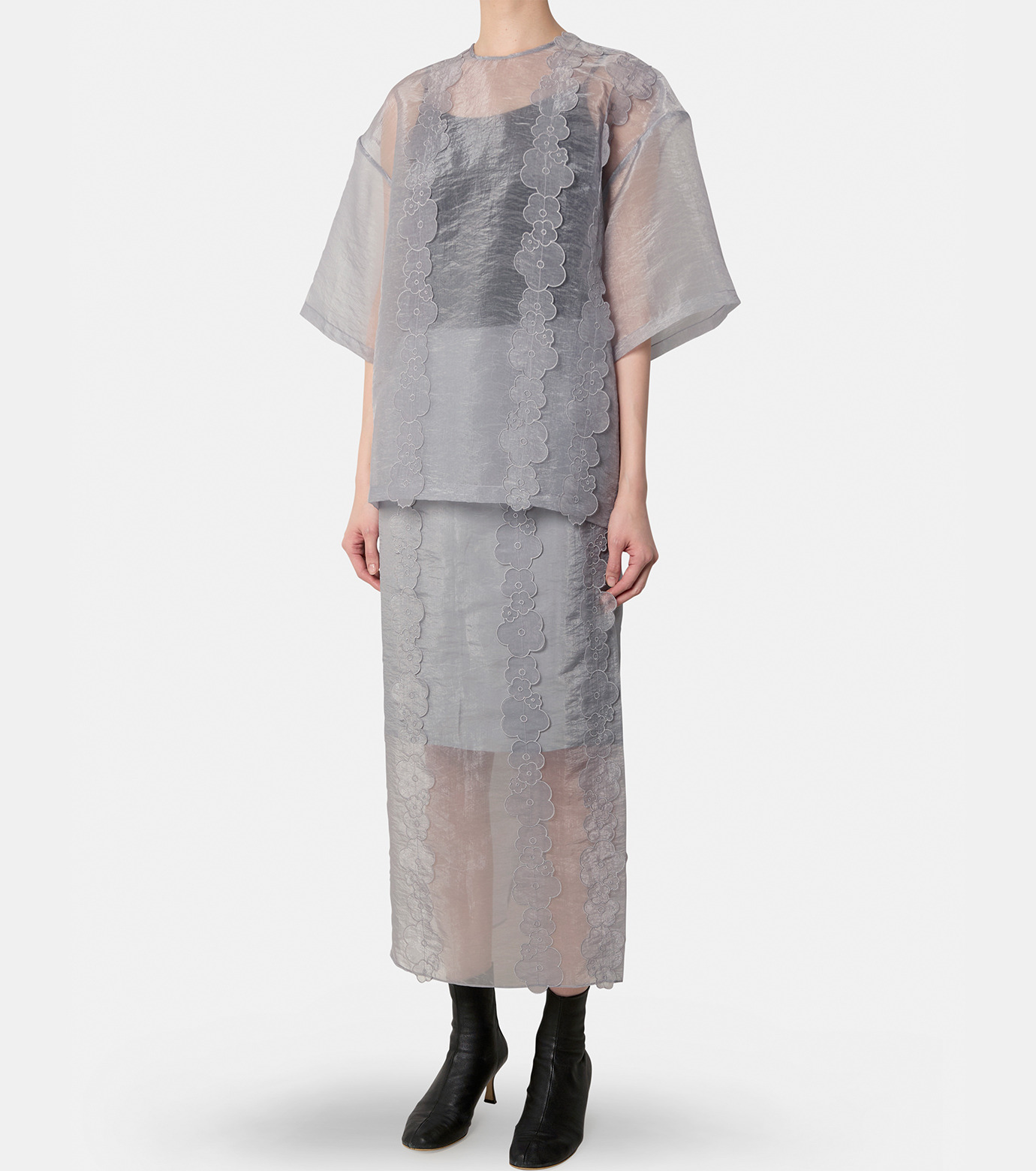 〓CECILIE BAHNSEN〓フローラル刺繍シルク混タフタ リボン ビスチェ ▶︎CECILIE BAHNSEN】フローラル刺繍シルク混タフタ リボン