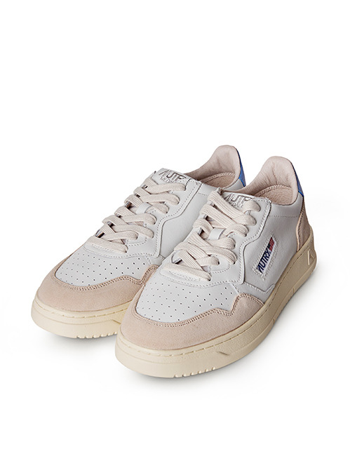 オートリー - AUTRY | MEDALIST LOW MAN-Blue-39の通販 | RESTIR リステア