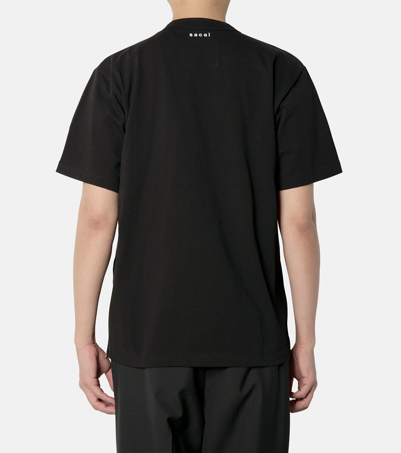 【sacai】Hybrid Side Zip Pocket Cotton T-shirt sacai】Hybrid Side Zip Pocket Cotton T-shirt