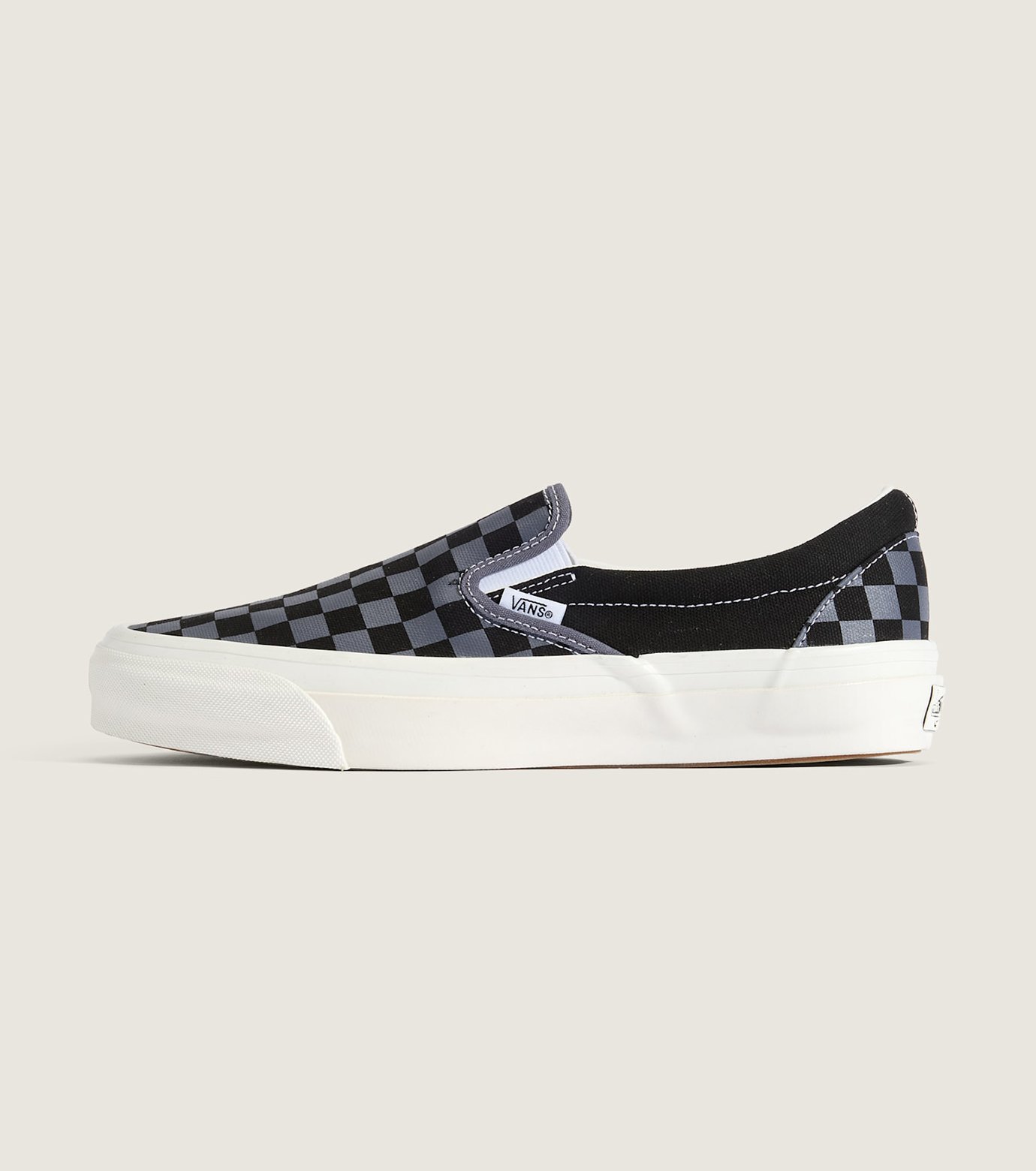 ヴァンズ - VANS | LX Classic Slip-On 98-Black-US9の通販 | RESTIR 