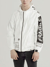 ユーイージー - UEG | TYVEK FRAGILE #2 ZIP-UP-White-Sの通販